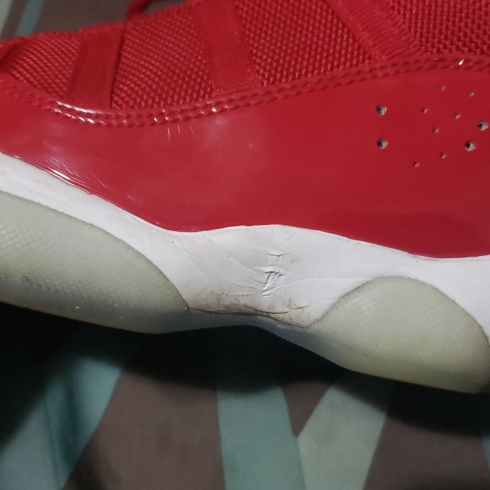 Shoes - Picture 3 of 4